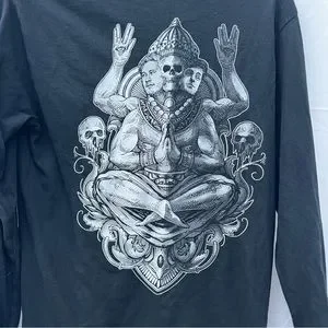 UNUS ANNUS Goddus Annus Long Sleeve Tee